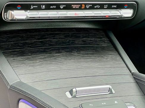 Certified 2026 Mercedes-Benz GLS 450 4MATIC image 33