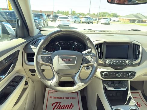 Used 2018 GMC Terrain Denali w/ Driver Alert Package II image 9