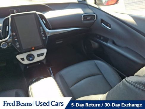 Used 2017 Toyota Prius Prime Advanced image 15