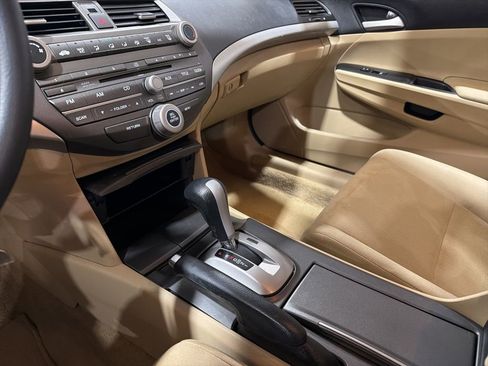 Used 2012 Honda Accord LX image 18