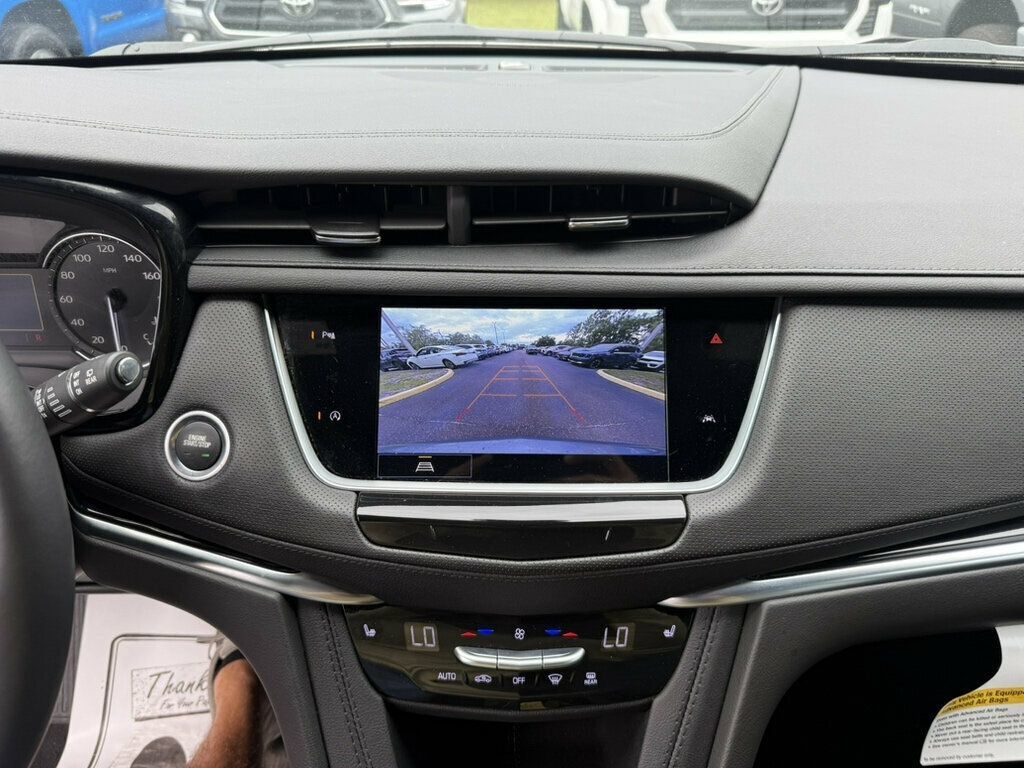 Used 2024 Cadillac XT6 Luxury FWD image 6