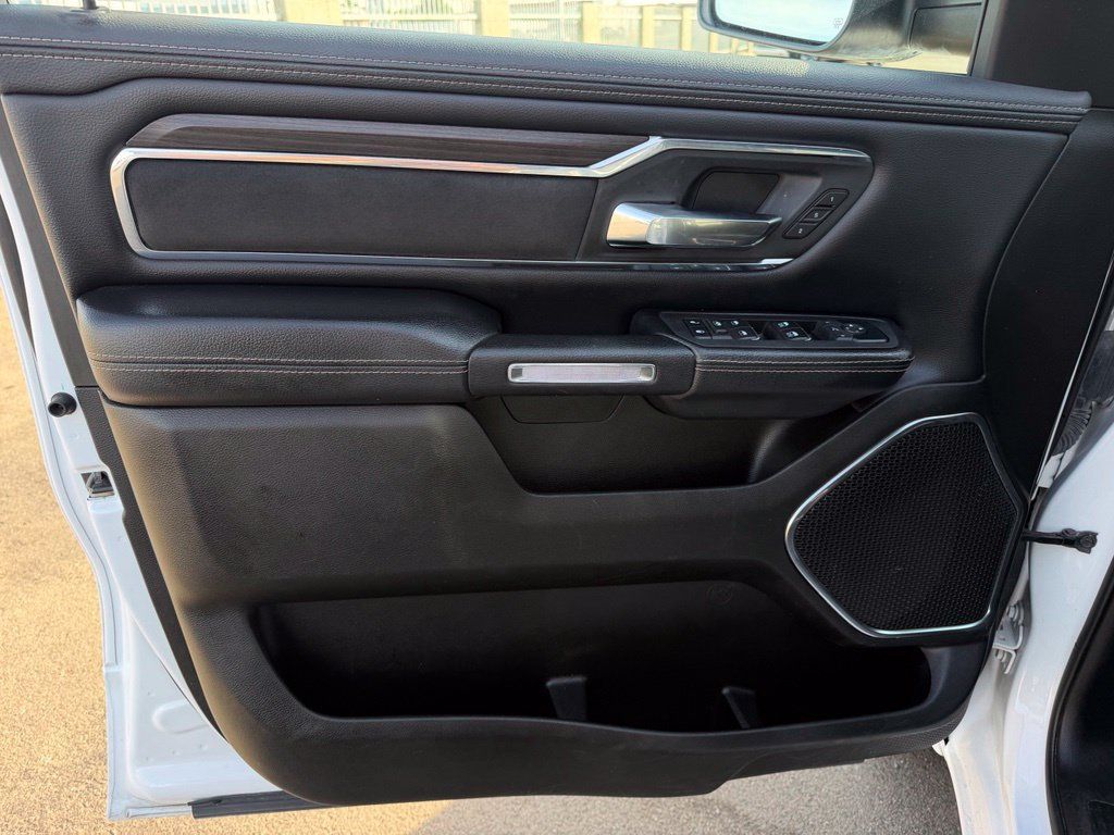 Used 2025 RAM 1500 Laramie AWD/4WD image 20