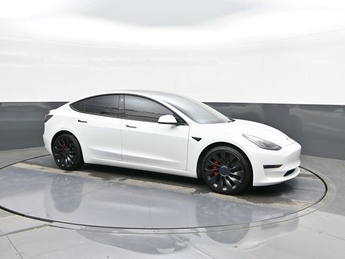 Used 2023 Tesla Model 3 Performance image 15