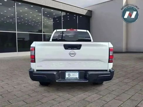 Used 2024 Nissan Frontier S w/ S Utility Package image 4