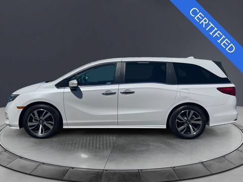 Certified 2024 Honda Odyssey Touring image 2