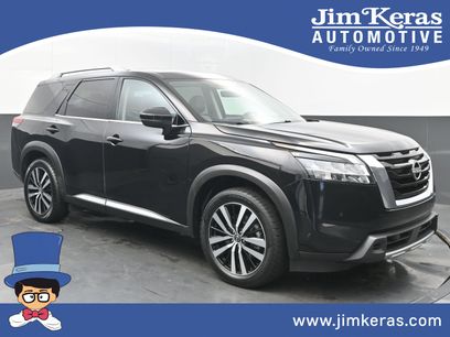 Used 2023 Nissan Pathfinder Platinum