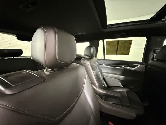 Used 2024 Cadillac XT6 Premium Luxury AWD/4WD image 31