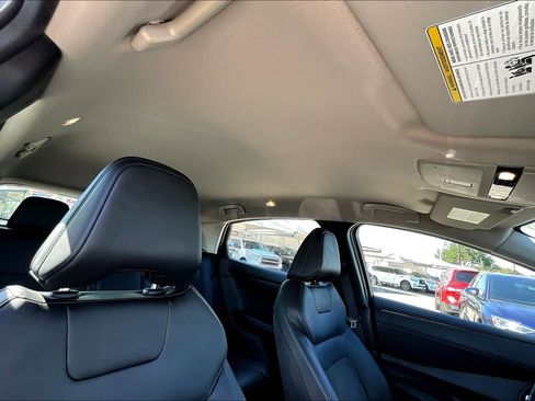 Used 2023 Nissan Ariya AWD image 20