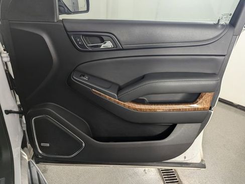 Used 2018 Chevrolet Tahoe Premier AWD/4WD image 23