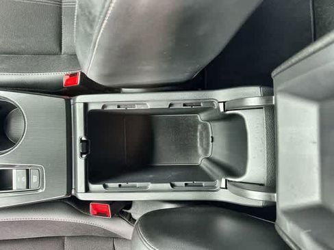 Used 2025 Honda Civic Sport image 27