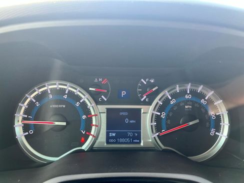 Used 2014 Toyota 4Runner SR5 Premium image 23