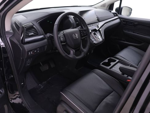 Certified 2026 Honda Odyssey Elite image 3