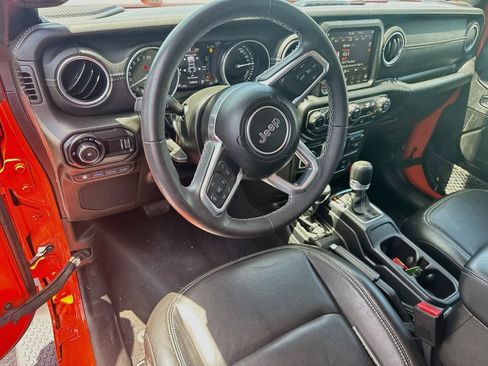 Used 2023 Jeep Wrangler Unlimited Sahara AWD/4WD image 10