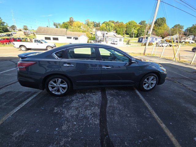 Used 2013 Nissan Altima 2.5 SL w/ Technology Pkg FWD image 8