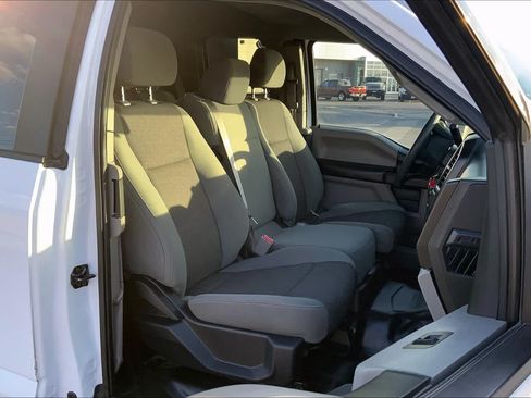 Used 2017 Ford F150 XL w/ Equipment Group 101A Mid RWD image 9