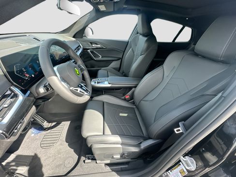 New 2026 BMW X2 xDrive28i w/ Technology Package AWD/4WD image 16