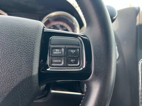Used 2018 Dodge Grand Caravan SE FWD image 15