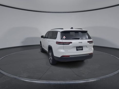 New 2026 Jeep Grand Cherokee L Limited AWD/4WD image 12