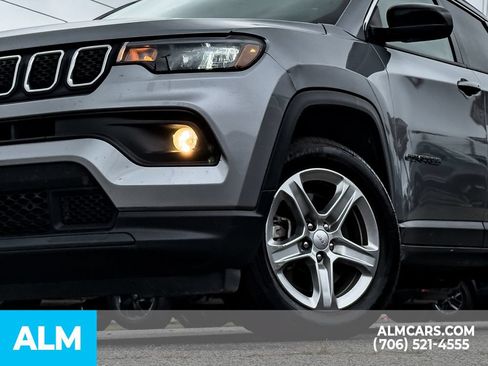 Used 2024 Jeep Compass Latitude AWD/4WD image 10