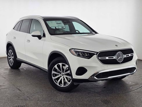 New 2026 Mercedes-Benz GLC 300 4MATIC image 2