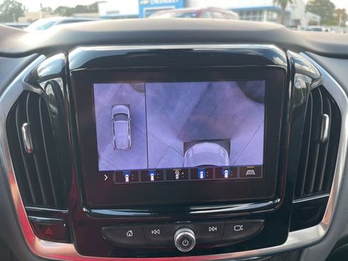 Used 2020 Chevrolet Traverse Premier FWD image 30