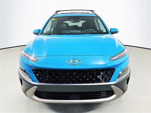 Used 2022 Hyundai Kona Limited image 2