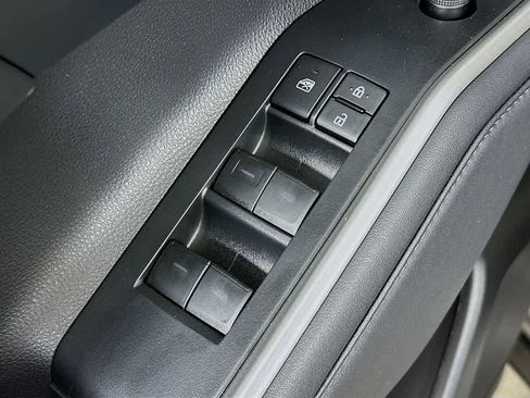 Used 2022 Toyota Highlander XSE image 29