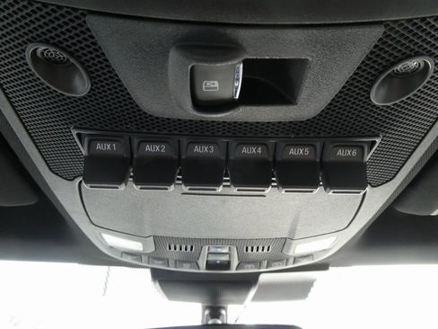 Used 2022 Ford F450 Platinum w/ FX4 Off-Road Package image 39