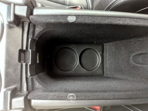 Used 2014 Maserati GranTurismo MC image 35