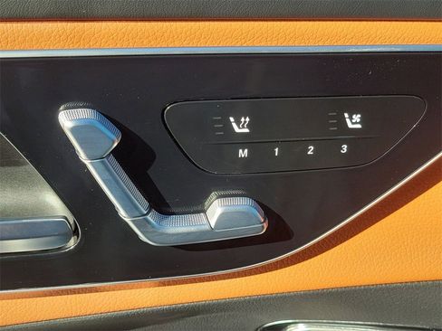 Used 2023 Mercedes-Benz GLC 300 4MATIC image 17