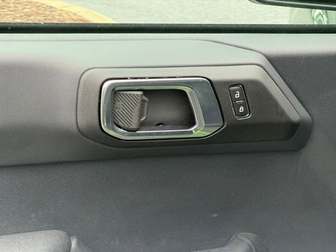 New 2025 Ford Bronco Big Bend w/ Black Diamond Package image 17