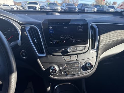Used 2023 Chevrolet Malibu LT image 25