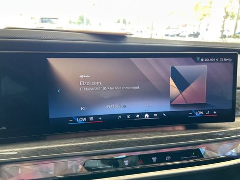 Used 2024 BMW 740i image 15