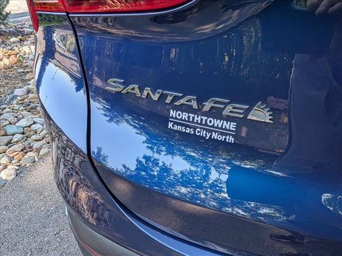 Used 2022 Hyundai Santa Fe SEL FWD image 18