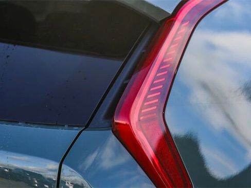 New 2025 Kia Niro EX w/ EX Cold Weather Package image 10