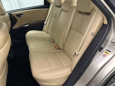 Used 2015 Toyota Avalon XLE Touring image 9