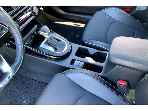 Used 2024 Kia Forte GT-Line w/ GT-Line Premium Package FWD image 15