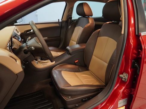 Used 2012 Chevrolet Malibu LTZ FWD image 4