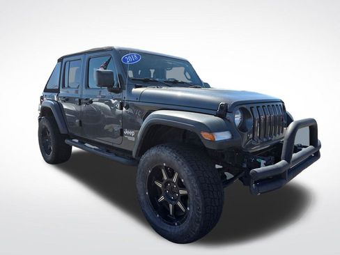 Used 2018 Jeep Wrangler Unlimited Sport AWD/4WD image 4