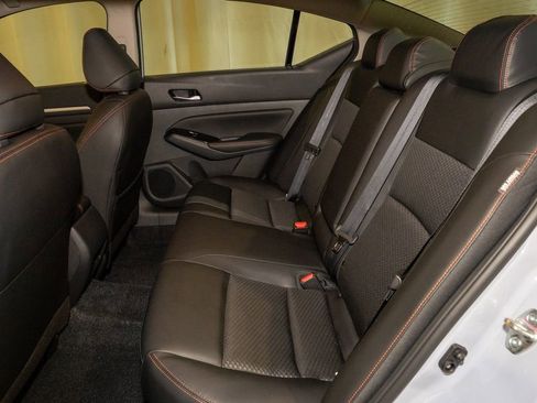 New 2025 Nissan Altima 2.5 SR image 16