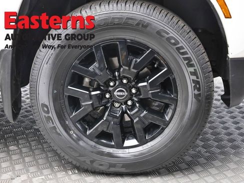 Used 2023 Nissan Frontier SV w/ Midnight Edition Package AWD/4WD image 28