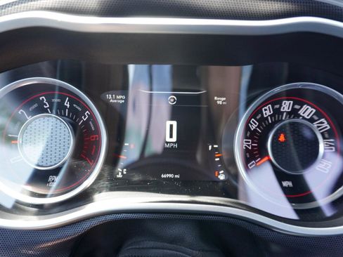 Used 2016 Dodge Challenger R/T Plus image 33