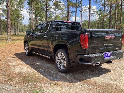 New 2025 GMC Sierra 1500 Denali w/ Denali Reserve Package image 7