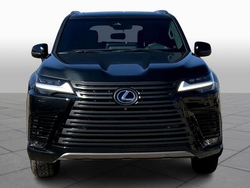 Used 2026 Lexus LX 700h Overtrail image 4