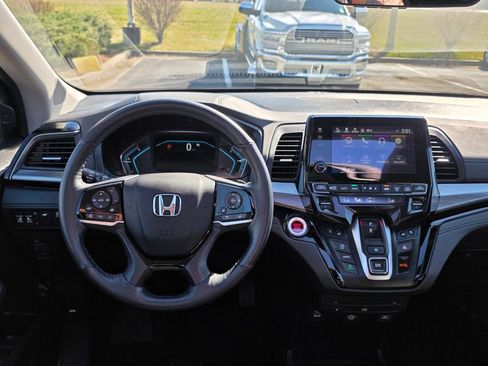 Used 2024 Honda Odyssey Elite image 37