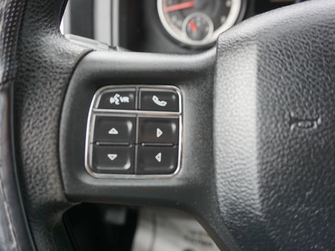 Used 2017 RAM 1500 Classic SLT RWD image 23