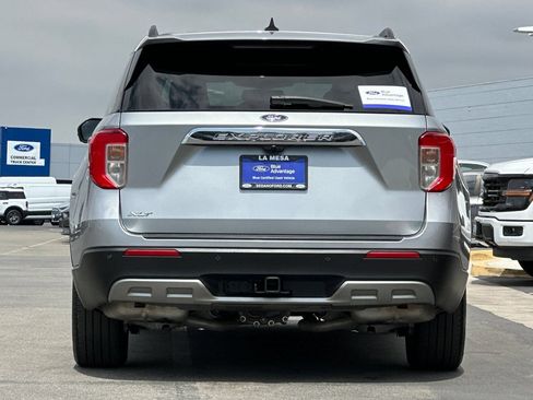 Certified 2022 Ford Explorer XLT w/ Equipment Group 202A RWD image 4