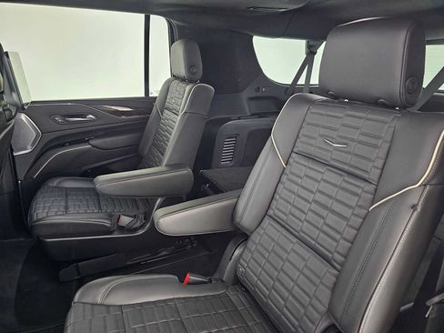 Used 2024 Cadillac Escalade ESV Premium Luxury Platinum AWD/4WD image 20