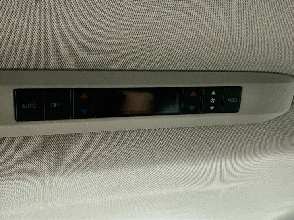 Certified 2022 Toyota Sienna XLE w/ XLE Plus Package AWD/4WD image 25