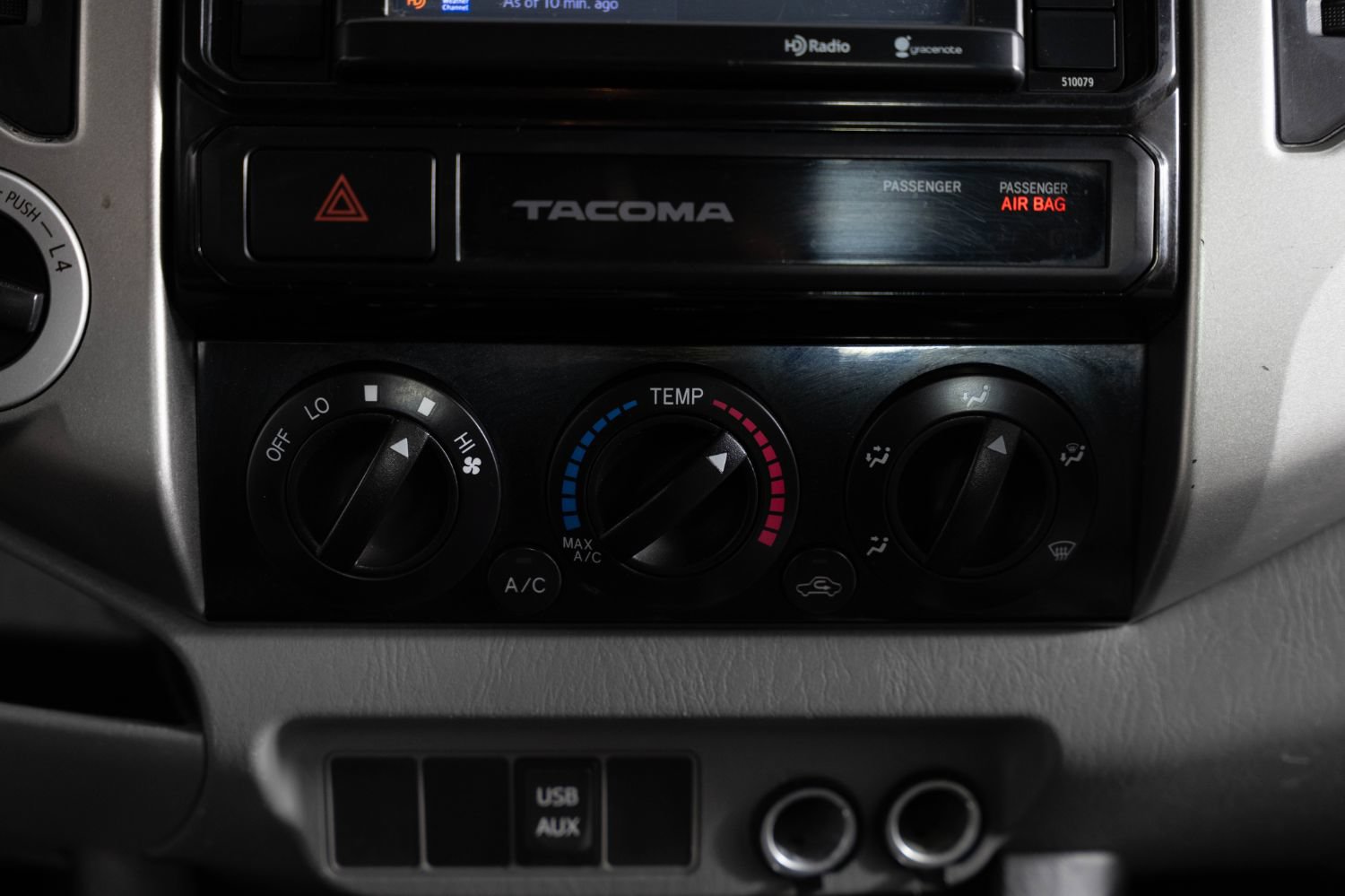 Used 2015 Toyota Tacoma 4x4 Double Cab w/ SR5 Package image 35